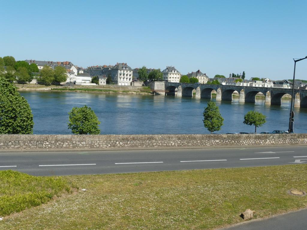 Rive Gauche Ξενοδοχείο Saumur Εξωτερικό φωτογραφία
